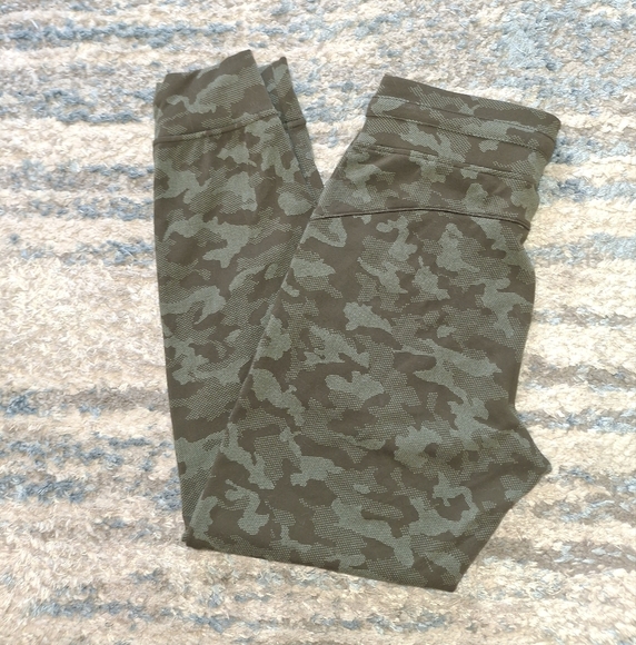 Lululemon Athletica Ready to Rulu Joggers Womens 6 Camo Dark Olive Green - Picture 3 of 10